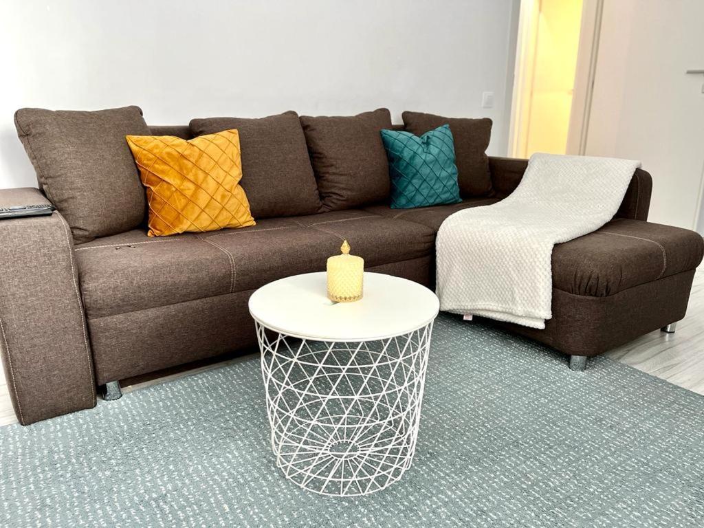 Apartment New Cozy In Near Airport *