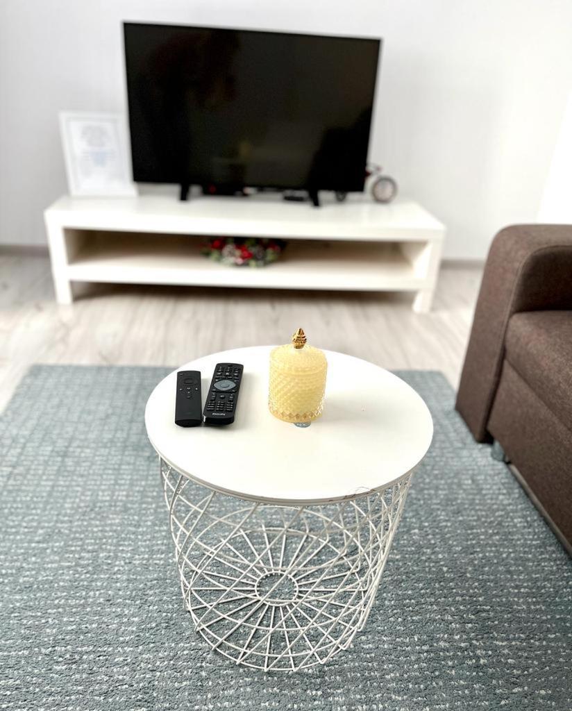 Apartment New Cozy In Near Airport *